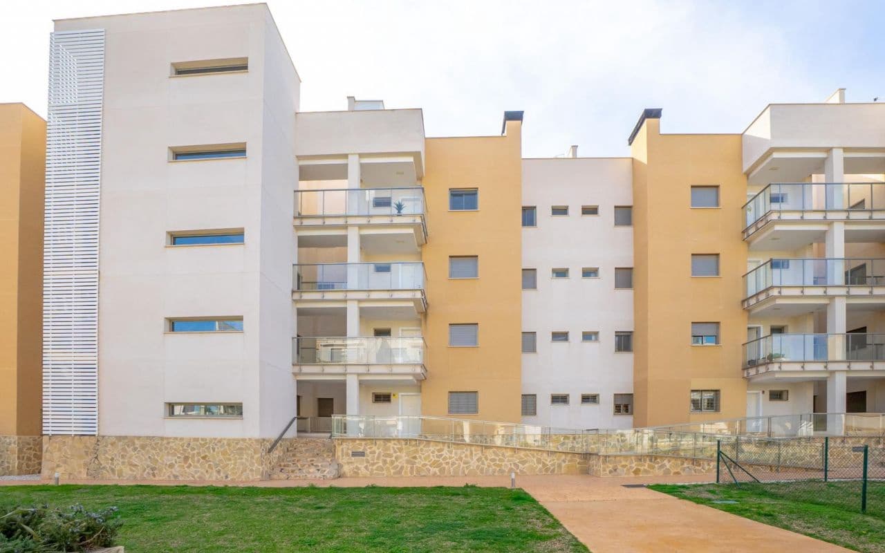 Leilighet til salgs i Los Dolses med svømmebasseng - € 249 000 (Ref: 9628174)