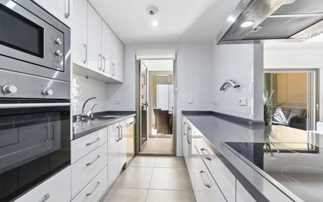 Leilighet til salgs i Los Dolses, Orihuela med svømmebasseng - € 249 000 (Ref: 9628174)