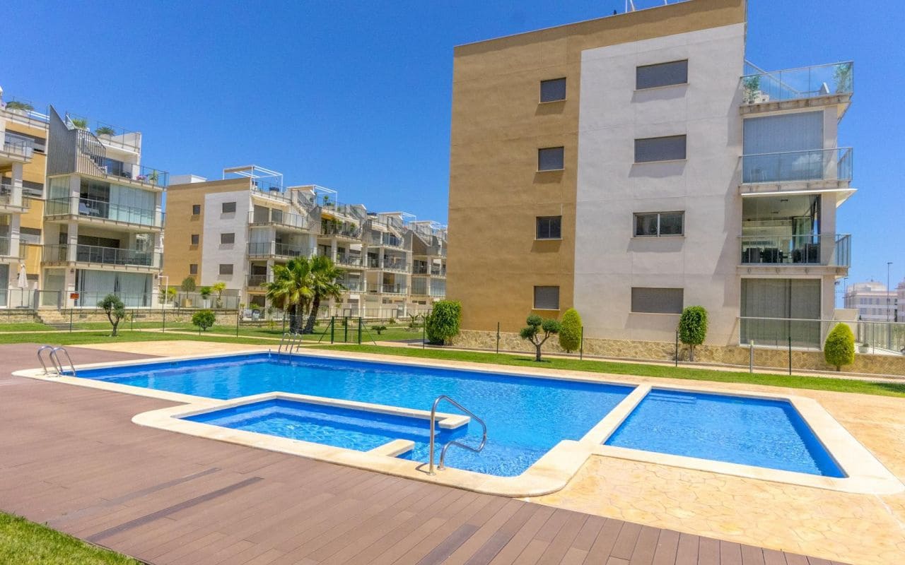 Leilighet til salgs i Los Dolses med svømmebasseng - € 249 000 (Ref: 9628174)