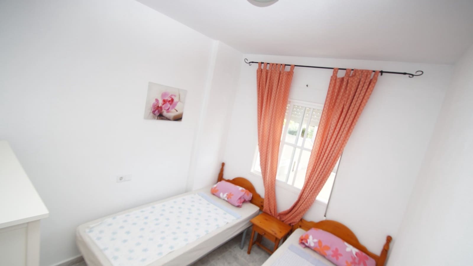 Apartamento de 2 habitaciones en Playa Flamenca en venta con piscina - 149.000 € (Ref: 9631834)