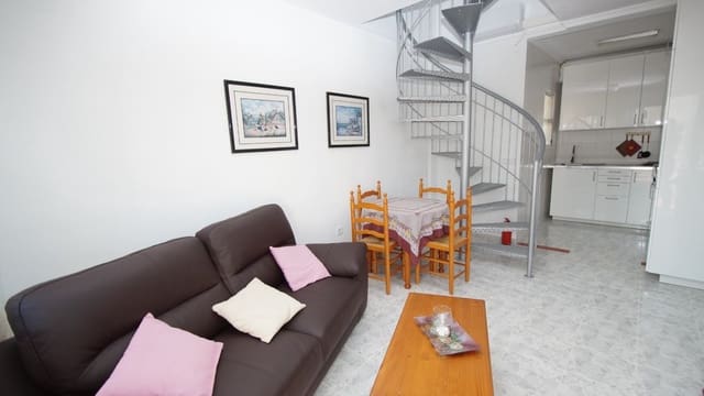 Apartamento de 2 habitaciones en Playa Flamenca, Orihuela en venta con piscina - 149.000 € (Ref: 9631834)