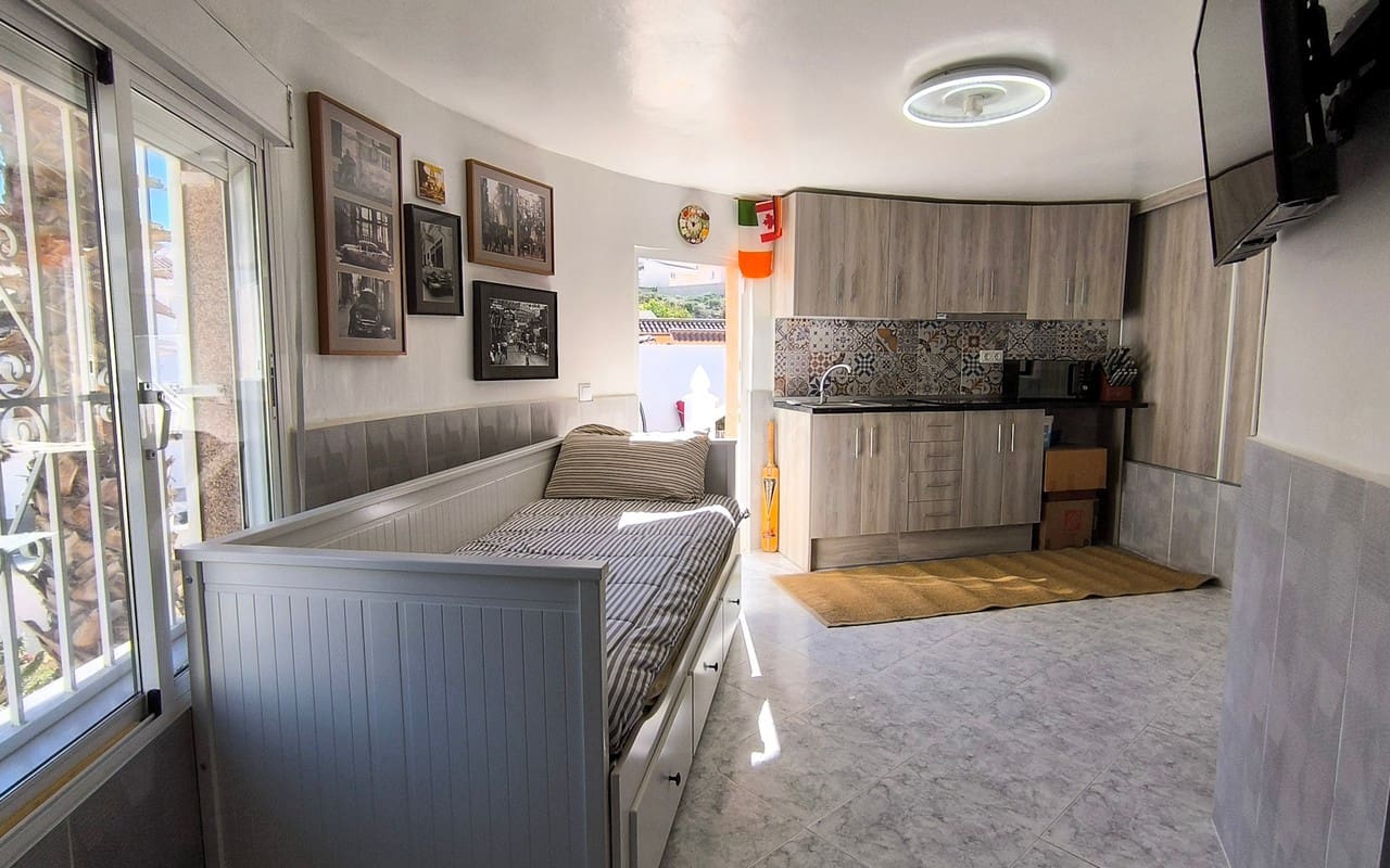 4 soveværelse Villa til salg i Ciudad Quesada med swimmingpool garage - € 375.000 (Ref: 9635133)