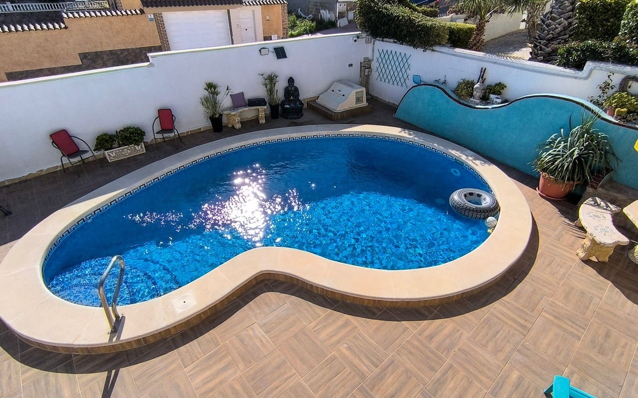 4 soveværelse Villa til salg i Ciudad Quesada med swimmingpool garage - € 375.000 (Ref: 9635133)