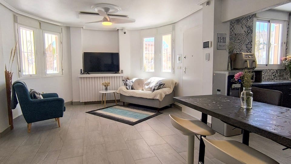 4 quarto Moradia para venda em Ciudad Quesada com piscina garagem - 385 000 € (Ref: 9635133)