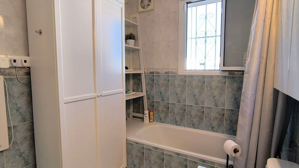 4 quarto Moradia para venda em Ciudad Quesada com piscina garagem - 385 000 € (Ref: 9635133)