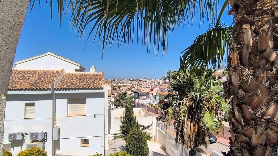 4 quarto Moradia para venda em Ciudad Quesada com piscina garagem - 385 000 € (Ref: 9635133)