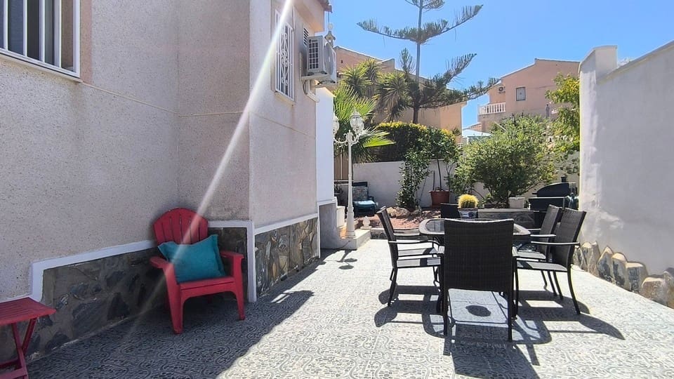 4 quarto Moradia para venda em Ciudad Quesada com piscina garagem - 385 000 € (Ref: 9635133)