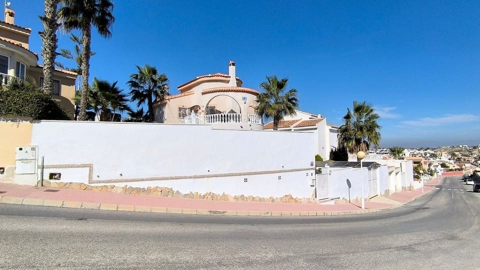 4 quarto Moradia para venda em Ciudad Quesada com piscina garagem - 385 000 € (Ref: 9635133)