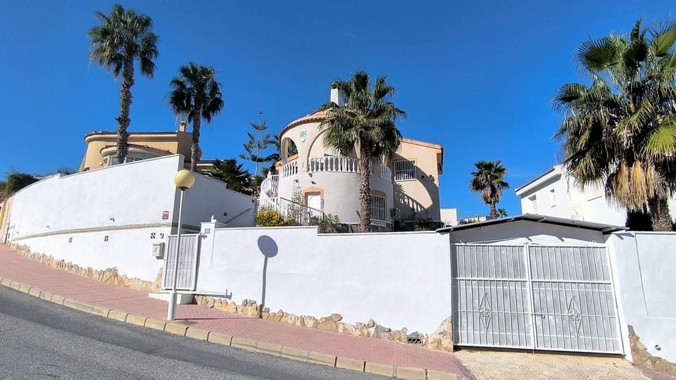 4 quarto Moradia para venda em Ciudad Quesada com piscina garagem - 385 000 € (Ref: 9635133)