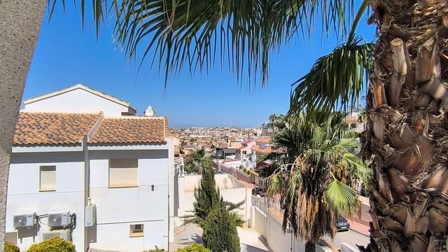 4 quarto Moradia para venda em Ciudad Quesada, Rojales com piscina garagem - 385 000 € (Ref: 9635133)
