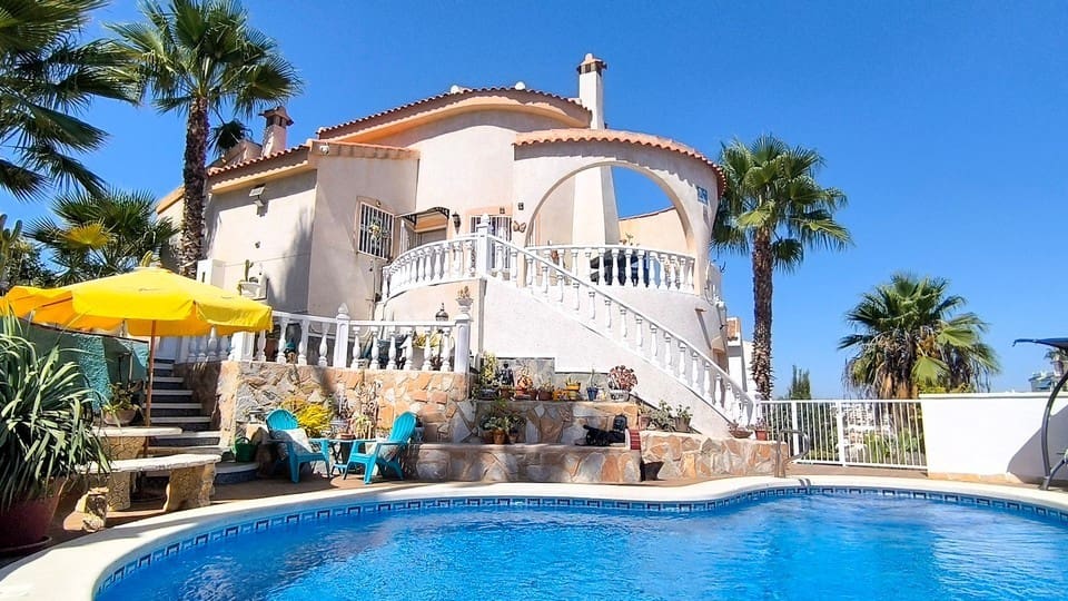 4 quarto Moradia para venda em Ciudad Quesada com piscina garagem - 385 000 € (Ref: 9635133)