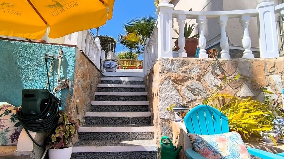 4 quarto Moradia para venda em Ciudad Quesada com piscina garagem - 385 000 € (Ref: 9635133)