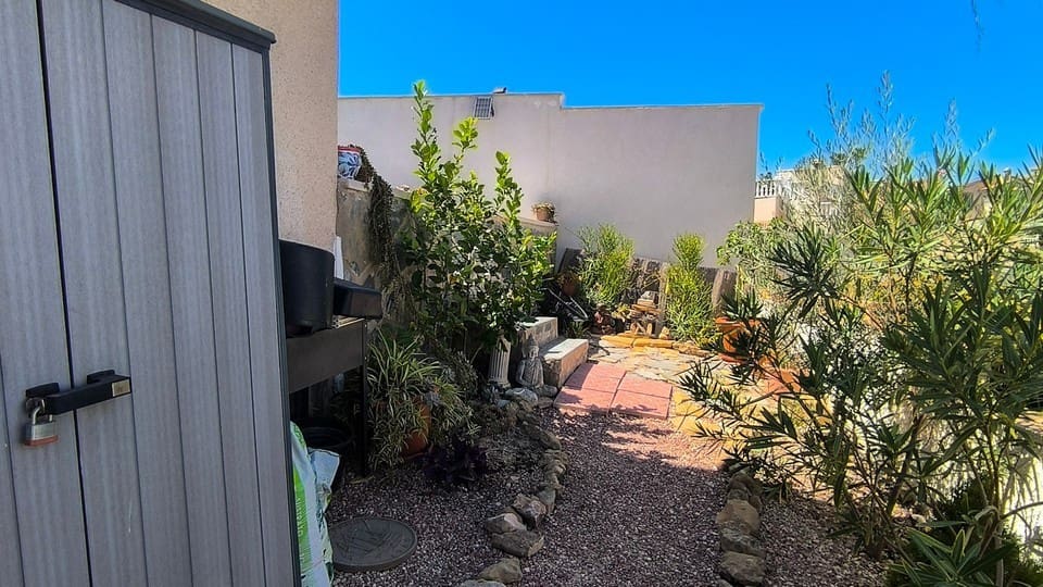 4 quarto Moradia para venda em Ciudad Quesada com piscina garagem - 385 000 € (Ref: 9635133)