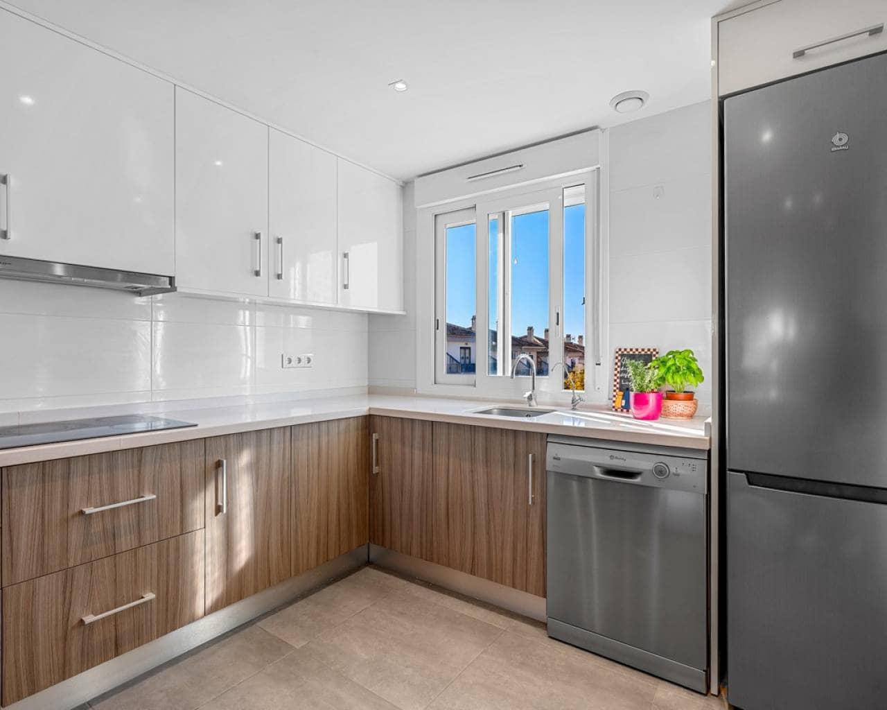 2 Zimmer Apartment zu verkaufen in Torrevieja mit Pool - 279.000 € (Ref: 9642455)