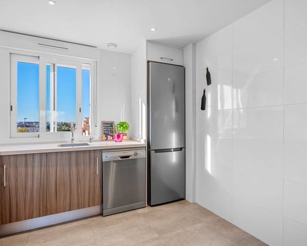 2 Zimmer Apartment zu verkaufen in Torrevieja mit Pool - 279.000 € (Ref: 9642455)