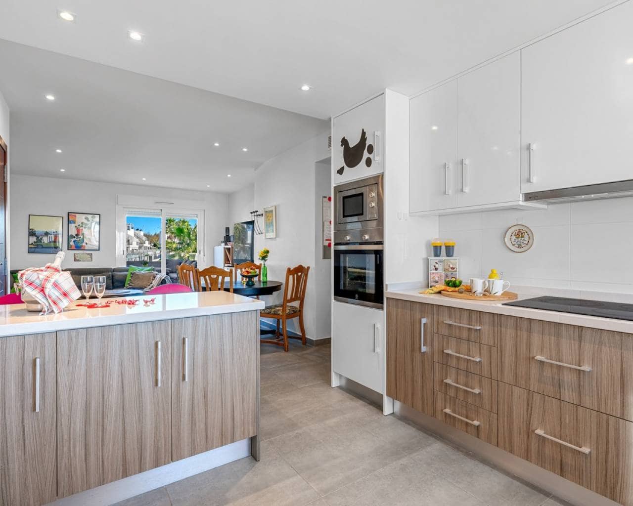 2 Zimmer Apartment zu verkaufen in Torrevieja mit Pool - 279.000 € (Ref: 9642455)