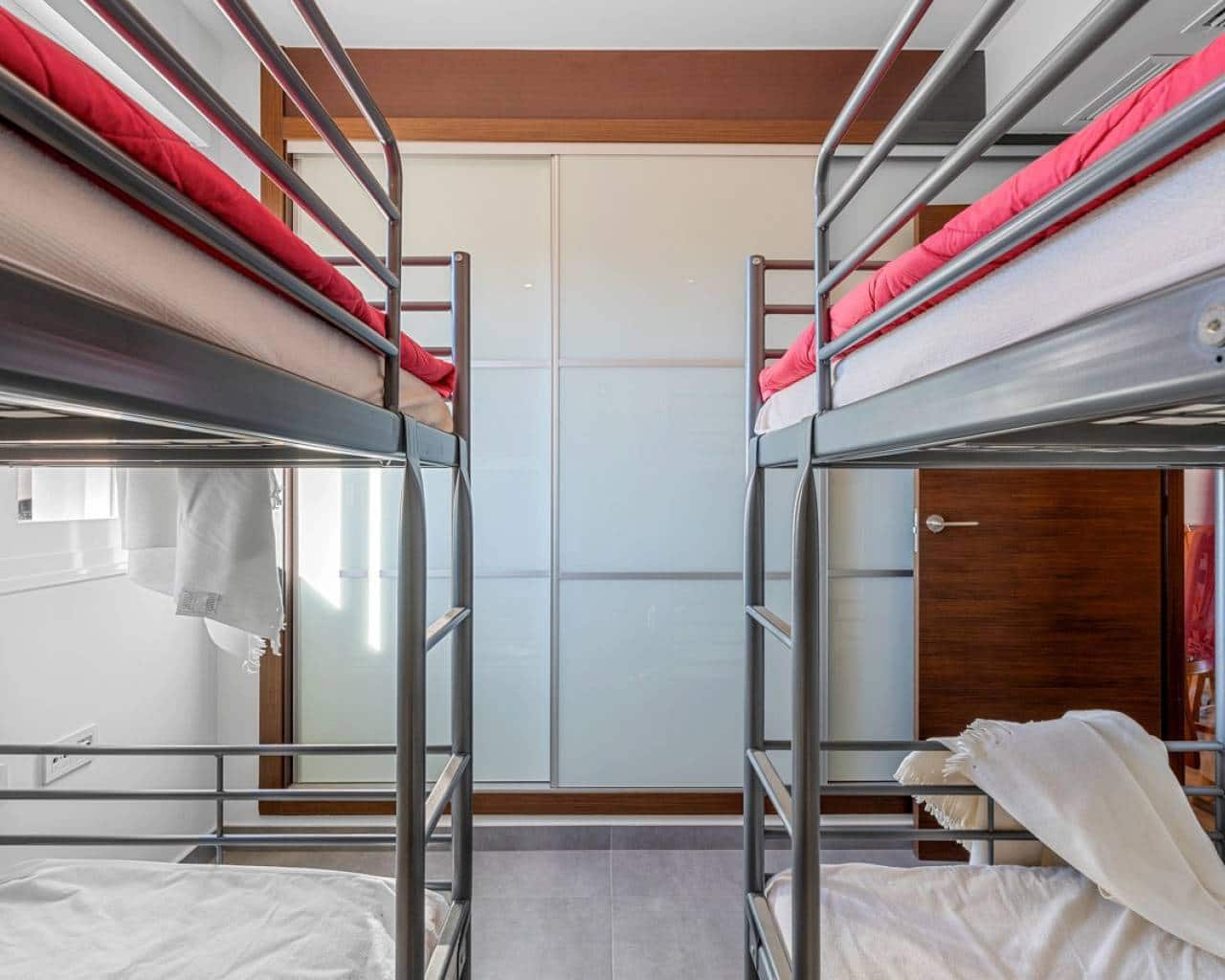 2 Zimmer Apartment zu verkaufen in Torrevieja mit Pool - 279.000 € (Ref: 9642455)