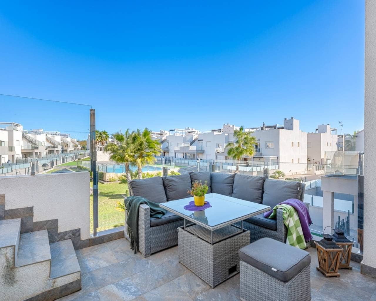 2 Zimmer Apartment zu verkaufen in Torrevieja mit Pool - 279.000 € (Ref: 9642455)