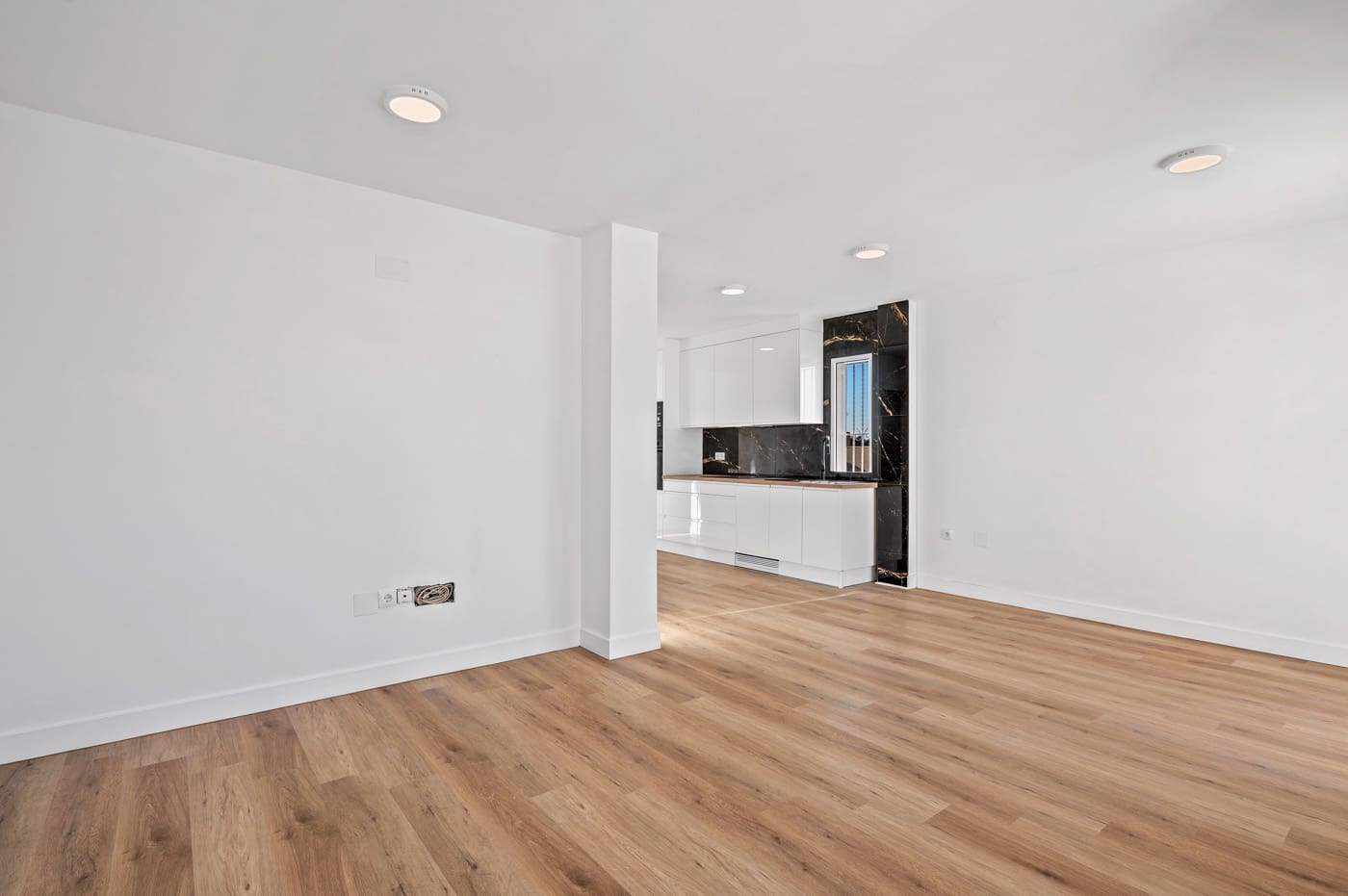 3 makuuhuone Paritalo myytävänä paikassa Benimar mukana uima-altaan - 269 000 € (Ref: 9652400)