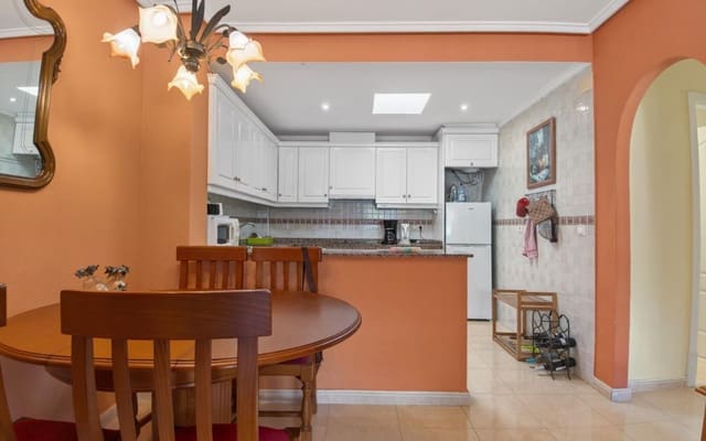 3 Zimmer Bungalow zu verkaufen in Torrevieja mit Pool - 219.000 € (Ref: 9669346)