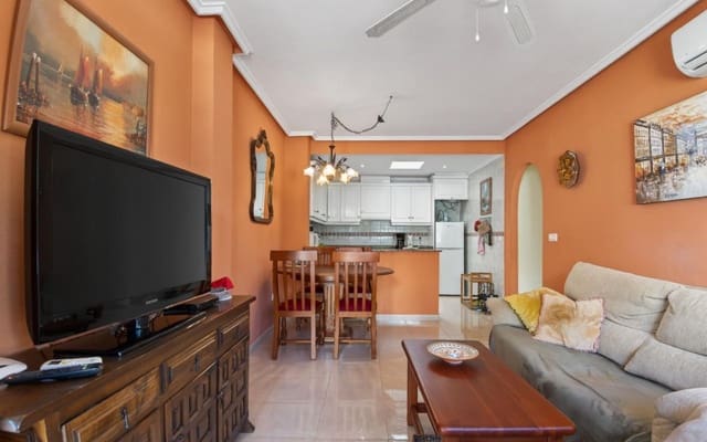 3 Zimmer Bungalow zu verkaufen in Torrevieja mit Pool - 219.000 € (Ref: 9669346)