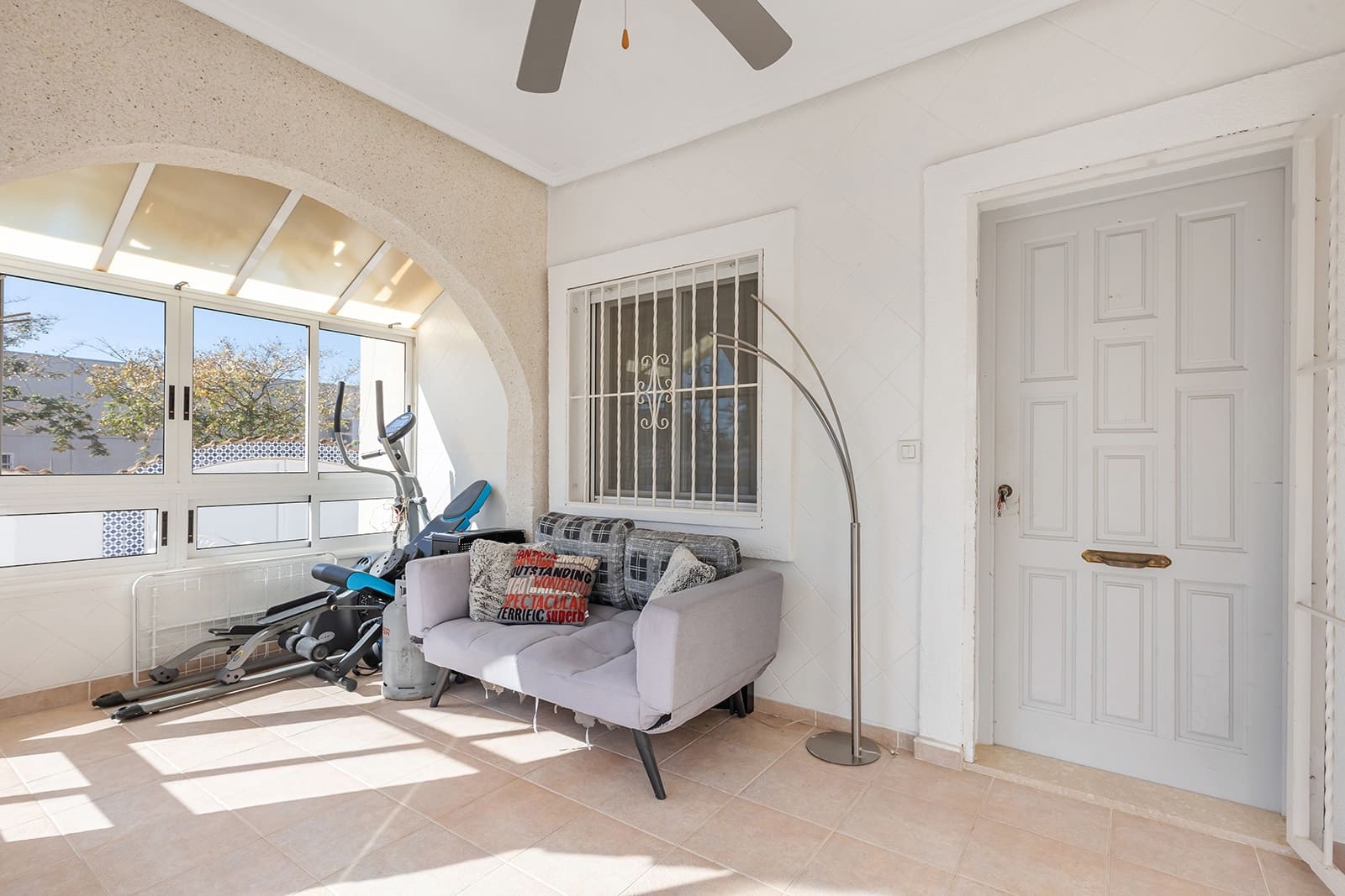 4 Zimmer Villa zu verkaufen in Benijofar mit Pool Garage - 369.900 € (Ref: 9671267)