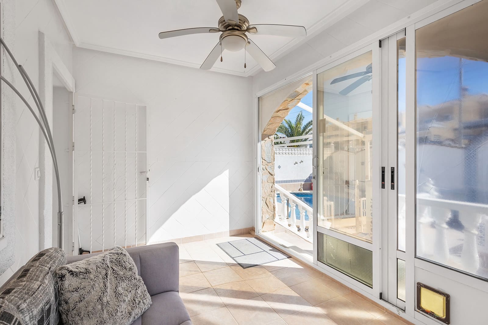 4 Zimmer Villa zu verkaufen in Benijofar mit Pool Garage - 369.900 € (Ref: 9671267)