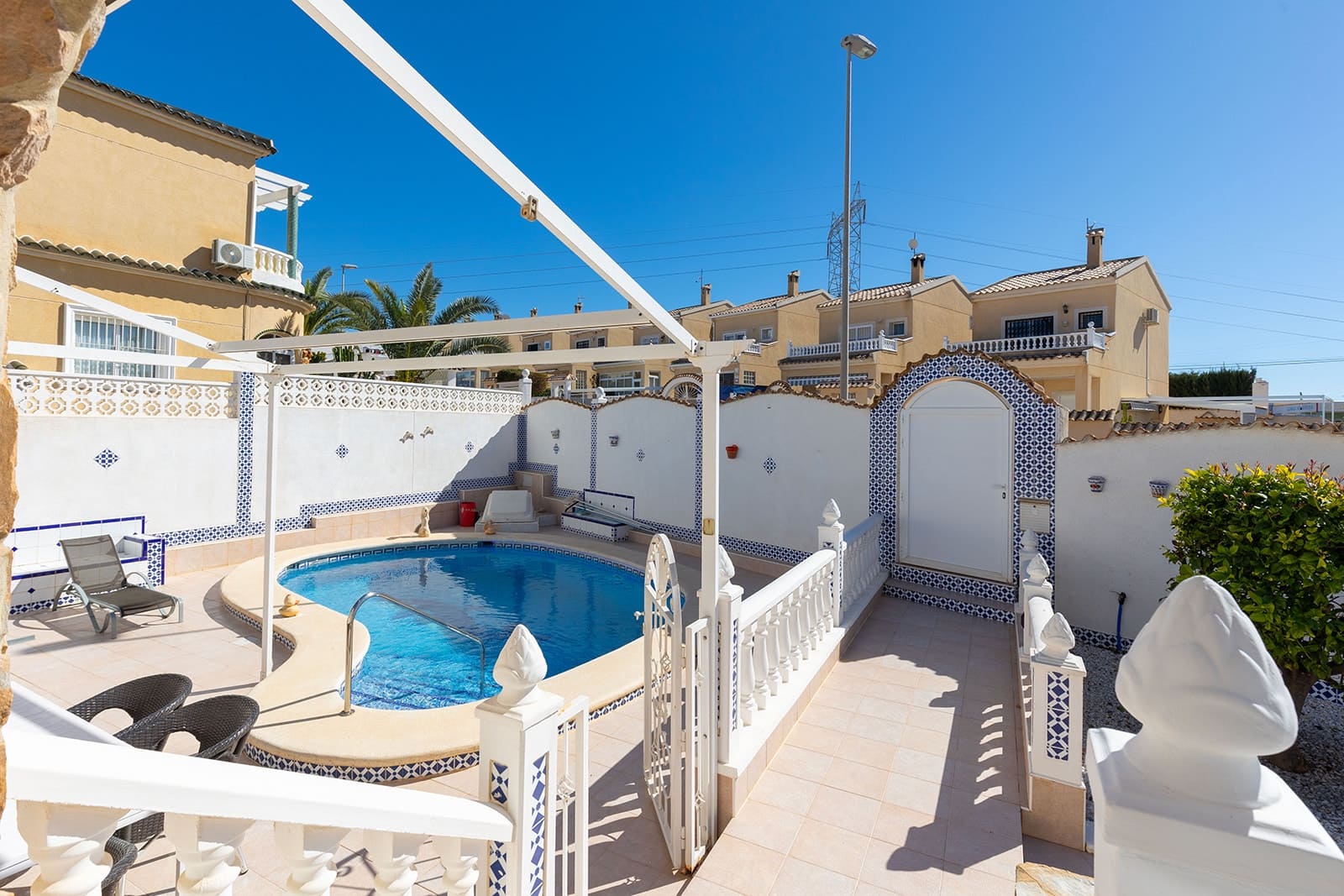 4 Zimmer Villa zu verkaufen in Benijofar mit Pool Garage - 369.900 € (Ref: 9671267)