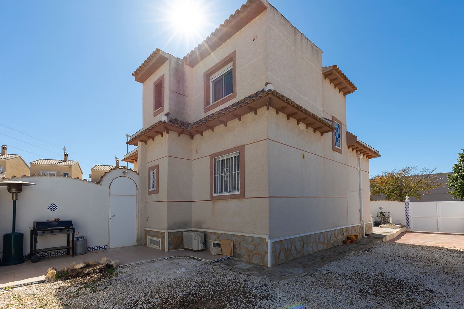 4 Zimmer Villa zu verkaufen in Benijofar mit Pool Garage - 369.900 € (Ref: 9671267)