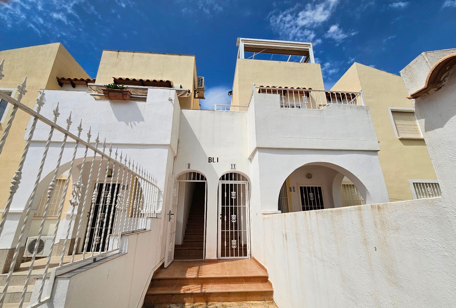 2 slaapkamer Appartement te koop in Villamartin met zwembad - € 199.000 (Ref: 9674764)