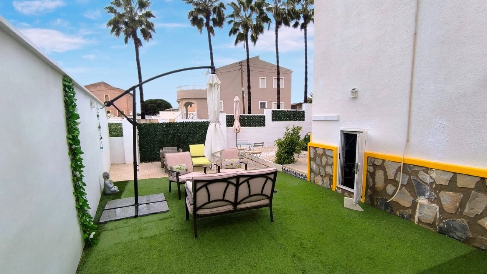 3 chambre Bungalow à vendre à Benijofar avec piscine - 239 950 € (Ref: 9675977)