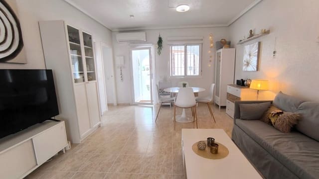 3 bedroom Bungalow for sale in Benijófar with pool - € 239,950 (Ref: 9675977)