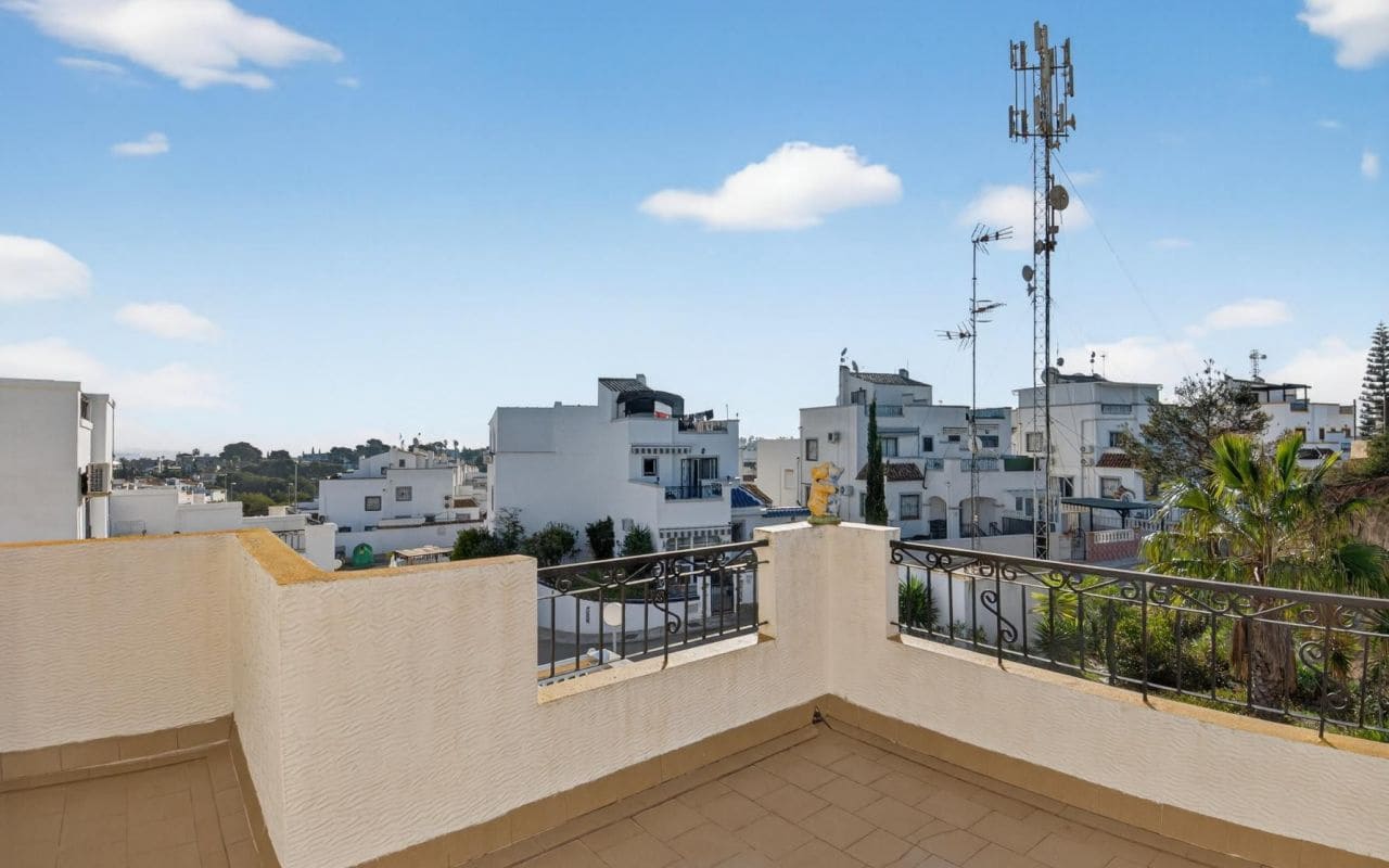 3 bedroom Terraced Villa for sale in Orihuela Costa with pool - € 239,000 (Ref: 9688483)