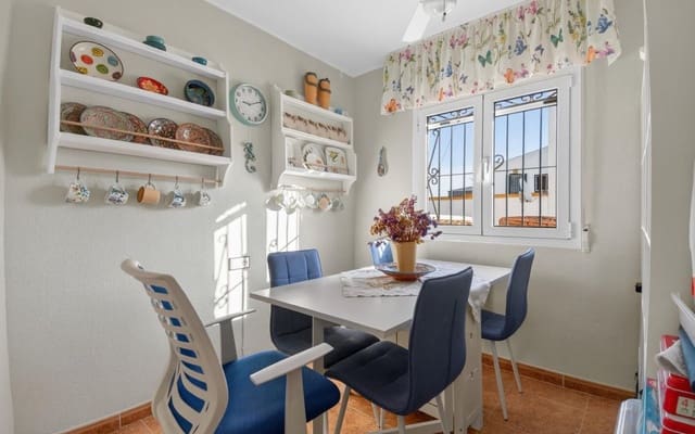 3 soveværelse Rækkehus til salg i Orihuela Costa, Orihuela med swimmingpool - € 239.000 (Ref: 9688483)