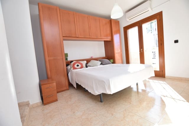 3 sypialnia Willa na sprzedaż w Playa Flamenca, Orihuela z basenem - 239 000 € (Ref: 9691647)