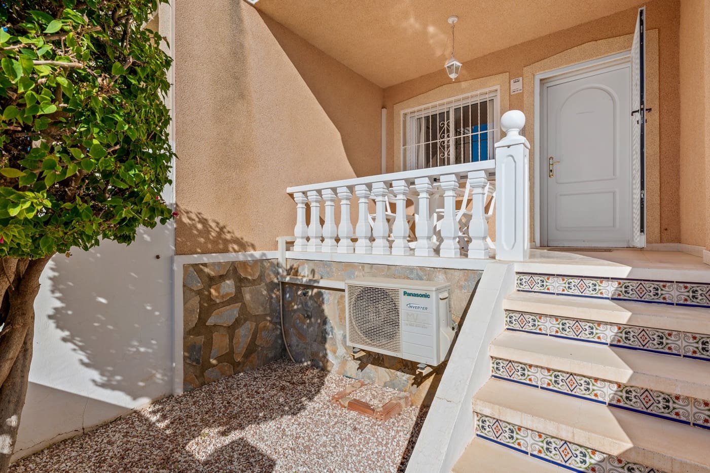 2 soveværelse Byhus til salg i Ciudad Quesada med swimmingpool - € 165.000 (Ref: 9696650)