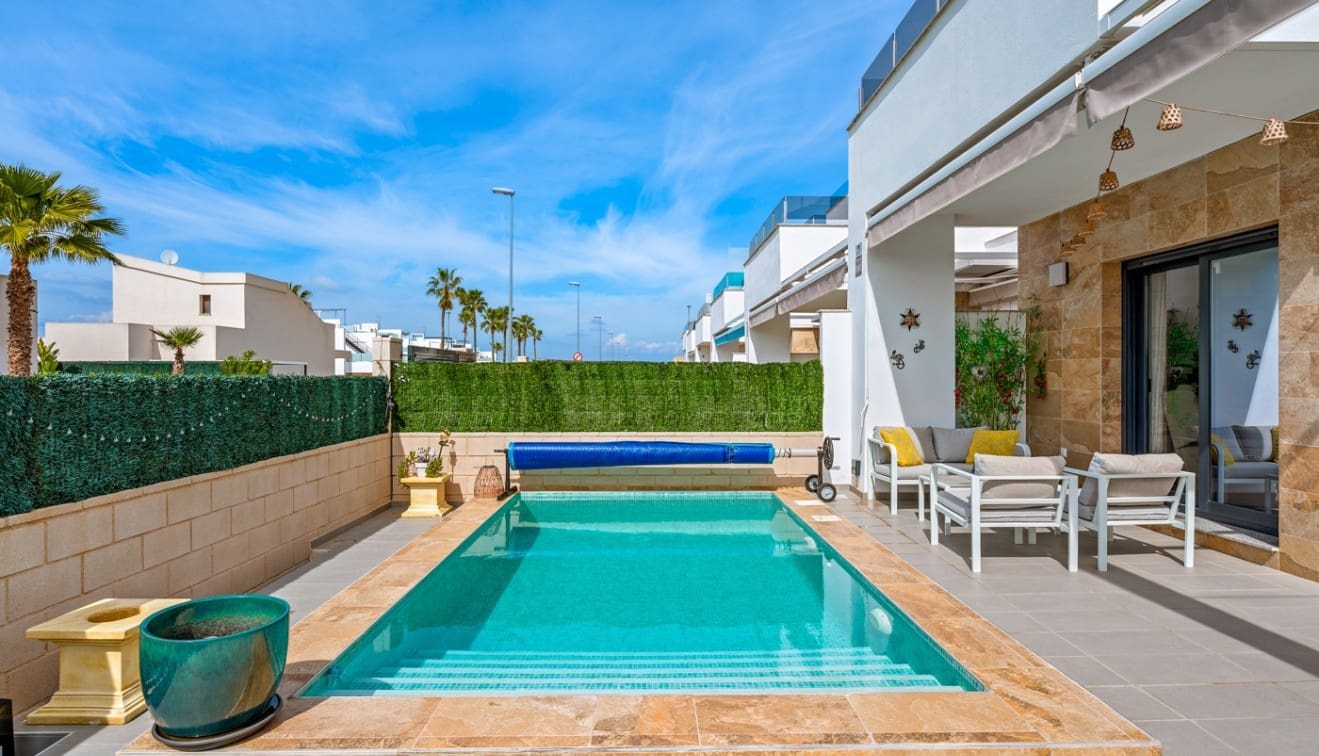 3 sypialnia Willa na sprzedaż w Benijofar z basenem - 410 000 € (Ref: 9699827)