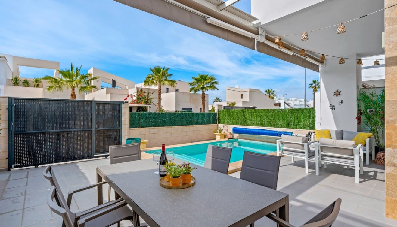 3 sypialnia Willa na sprzedaż w Benijofar z basenem - 410 000 € (Ref: 9699827)