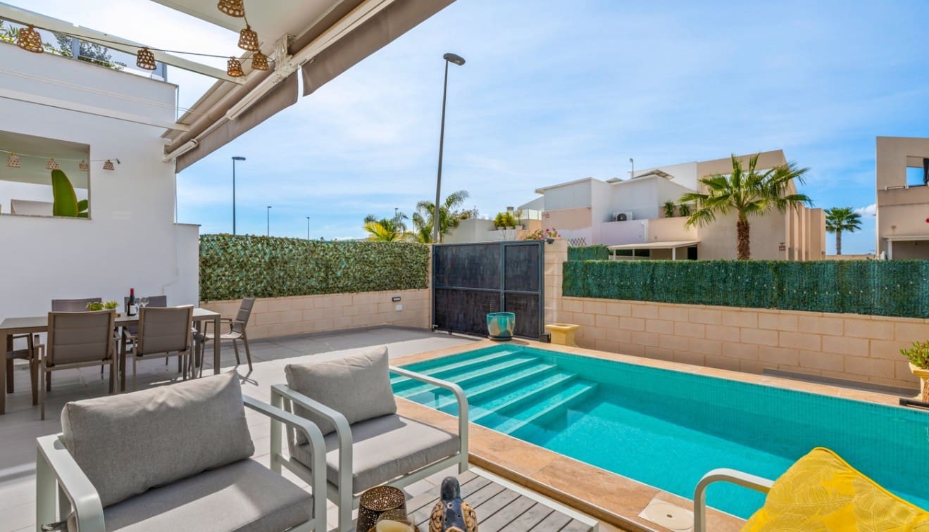 3 sypialnia Willa na sprzedaż w Benijofar z basenem - 410 000 € (Ref: 9699827)