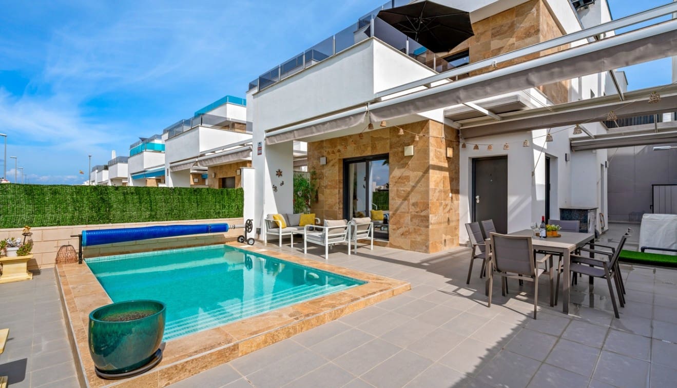 3 sypialnia Willa na sprzedaż w Benijofar z basenem - 410 000 € (Ref: 9699827)