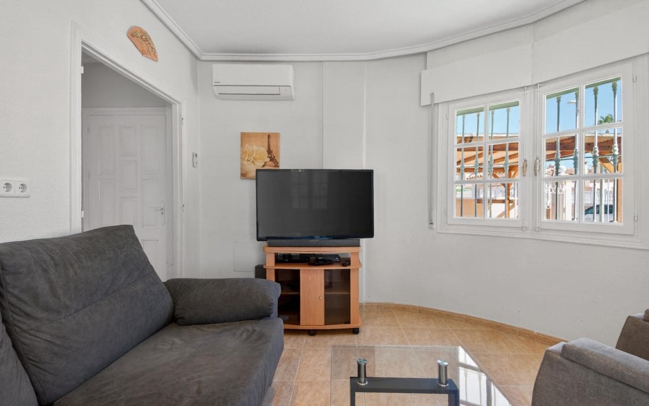 3 chambre Villa/Maison à vendre à Benijofar avec piscine - 319 000 € (Ref: 9707725)