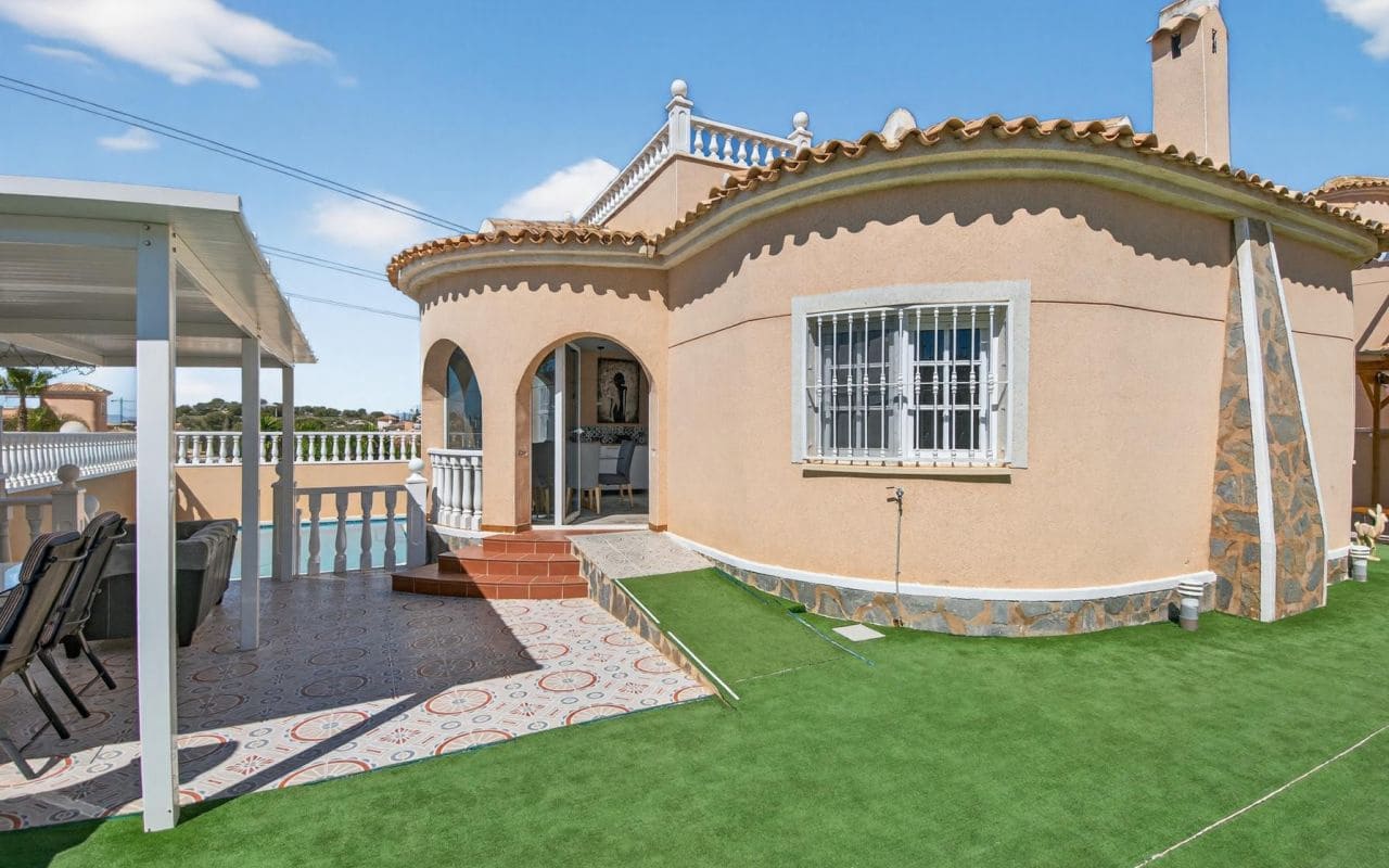 3 chambre Villa/Maison à vendre à Benijofar avec piscine - 319 000 € (Ref: 9707725)