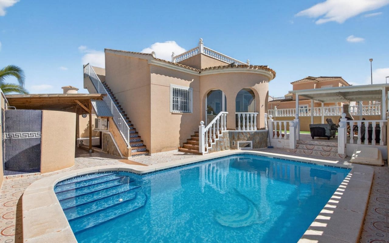 3 chambre Villa/Maison à vendre à Benijofar avec piscine - 319 000 € (Ref: 9707725)