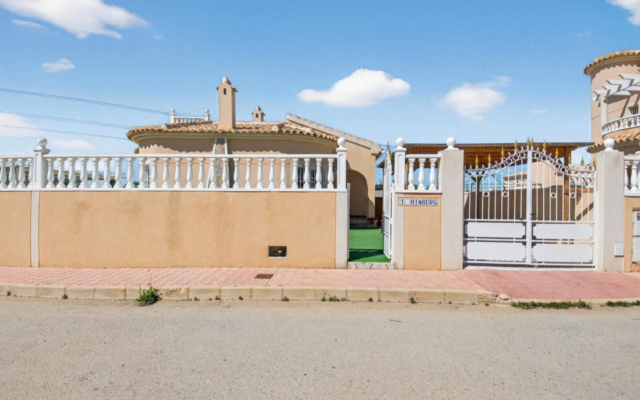 3 chambre Villa/Maison à vendre à Benijofar avec piscine - 319 000 € (Ref: 9707725)