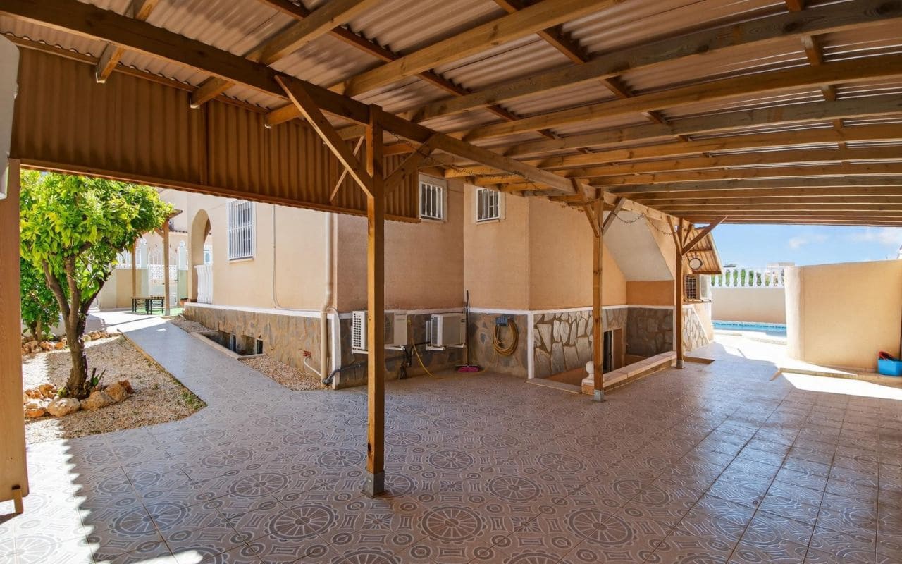 3 chambre Villa/Maison à vendre à Benijofar avec piscine - 319 000 € (Ref: 9707725)