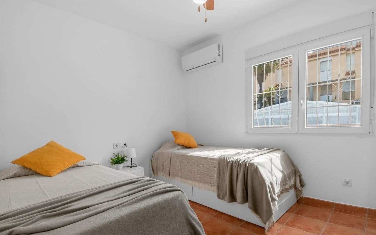 3 bedroom Villa for sale in Torrevieja with pool garage - € 735,000 (Ref: 9707967)