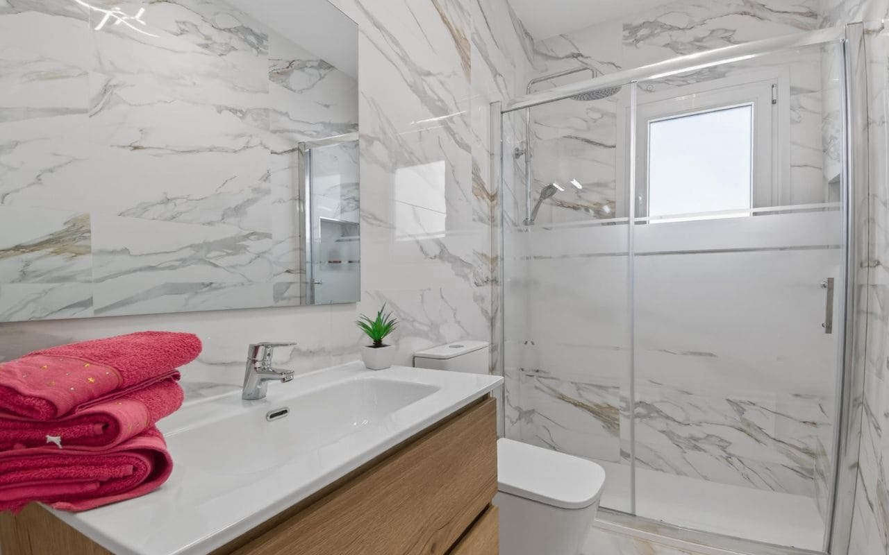 3 bedroom Villa for sale in Torrevieja with pool garage - € 735,000 (Ref: 9707967)