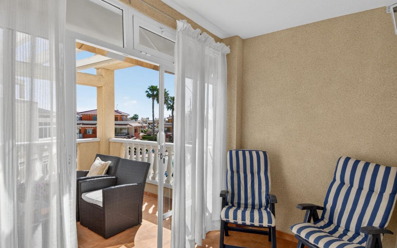 2 bedroom Terraced Villa for sale in Playa Flamenca with pool - € 309,000 (Ref: 9707968)