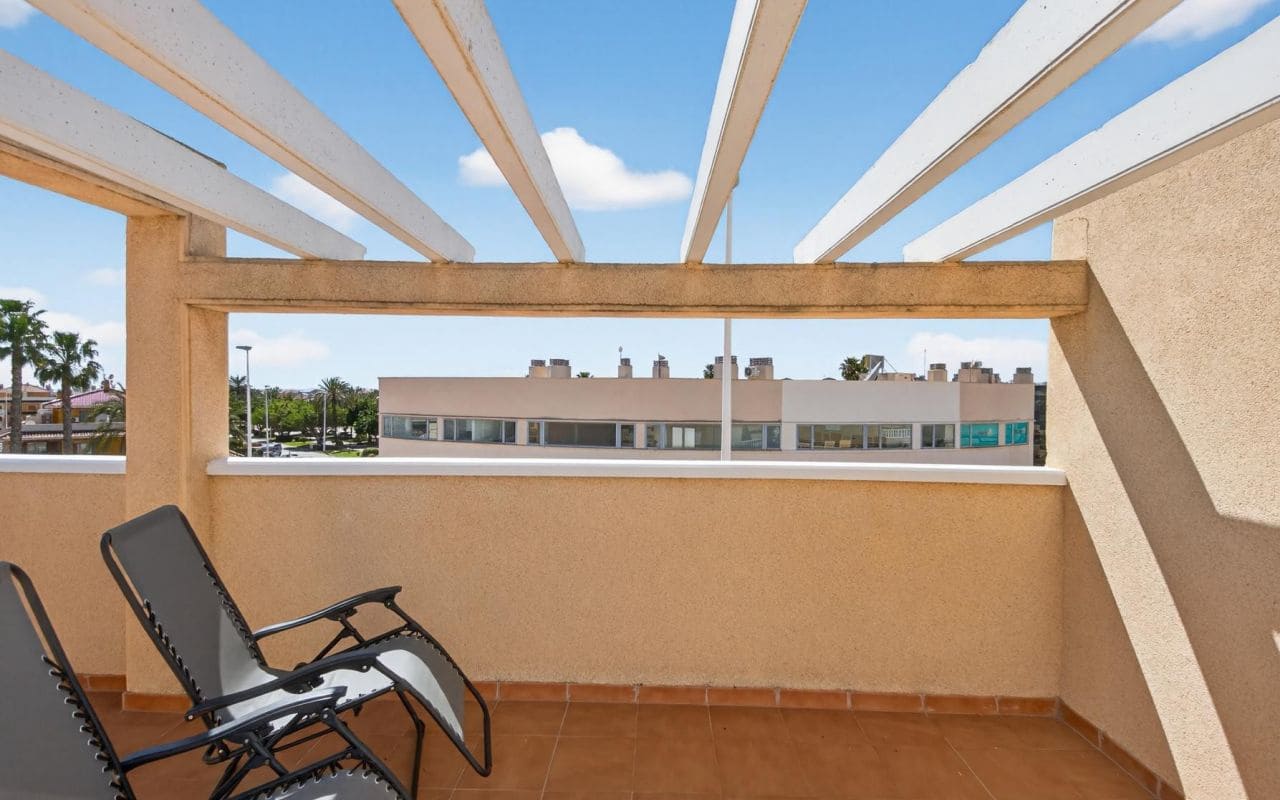 2 bedroom Terraced Villa for sale in Playa Flamenca with pool - € 309,000 (Ref: 9707968)