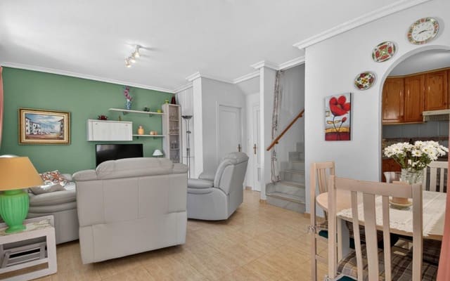 2 soveværelse Rækkehus til salg i Playa Flamenca, Orihuela med swimmingpool - € 309.000 (Ref: 9707968)